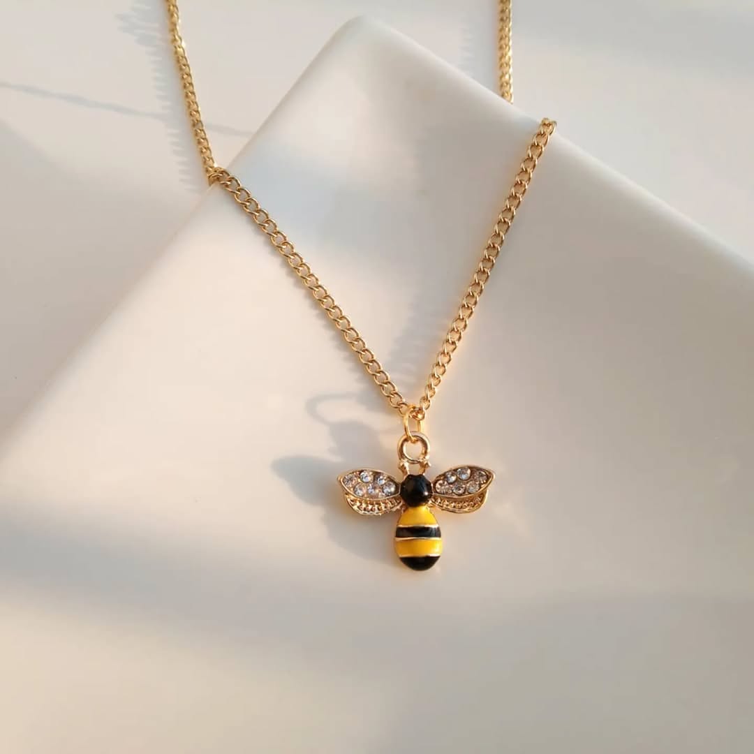 Bee shaped necklace
